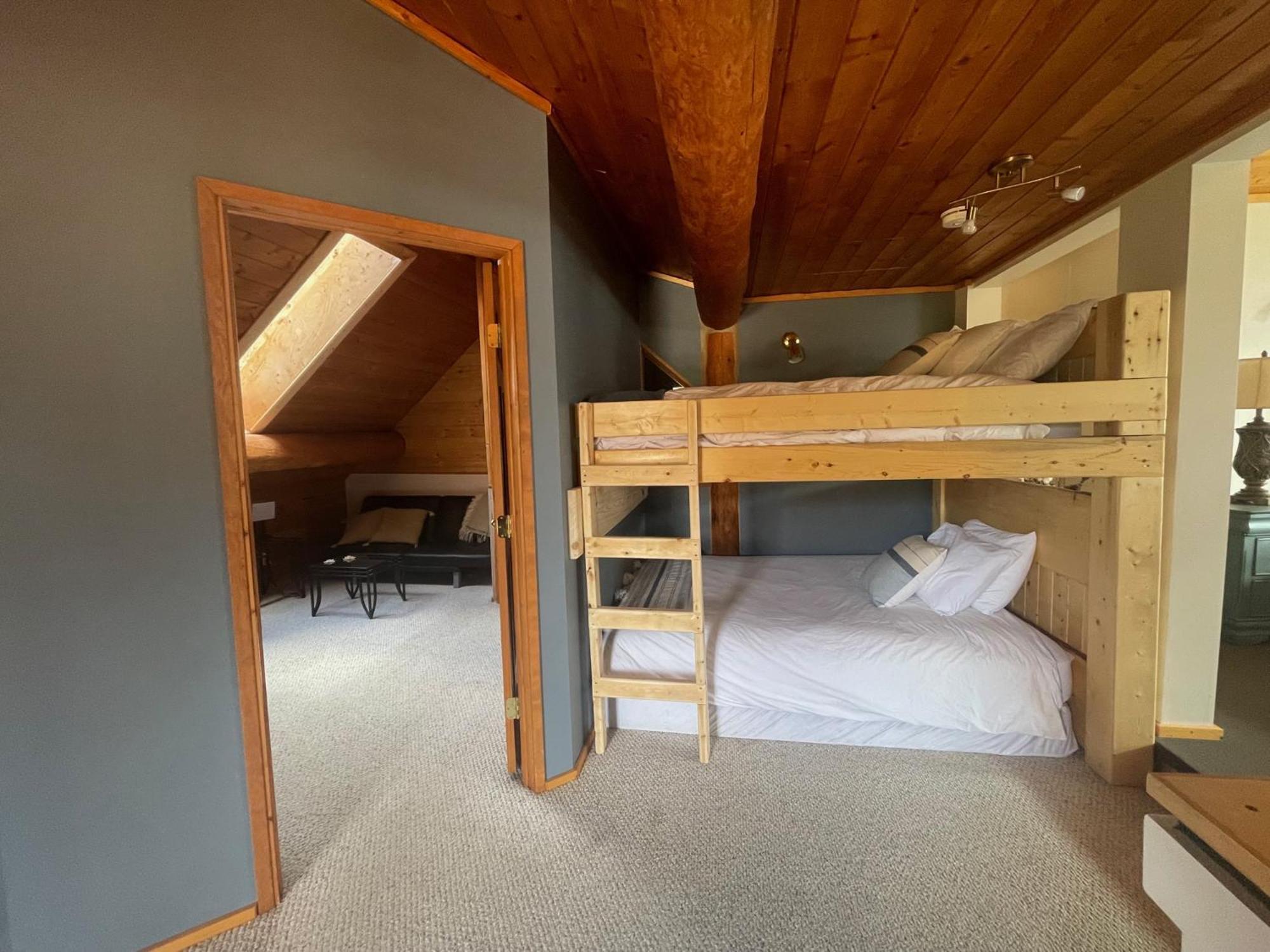 Mount Logan Ecolodge & Retreat Center Haines Junction Kültér fotó