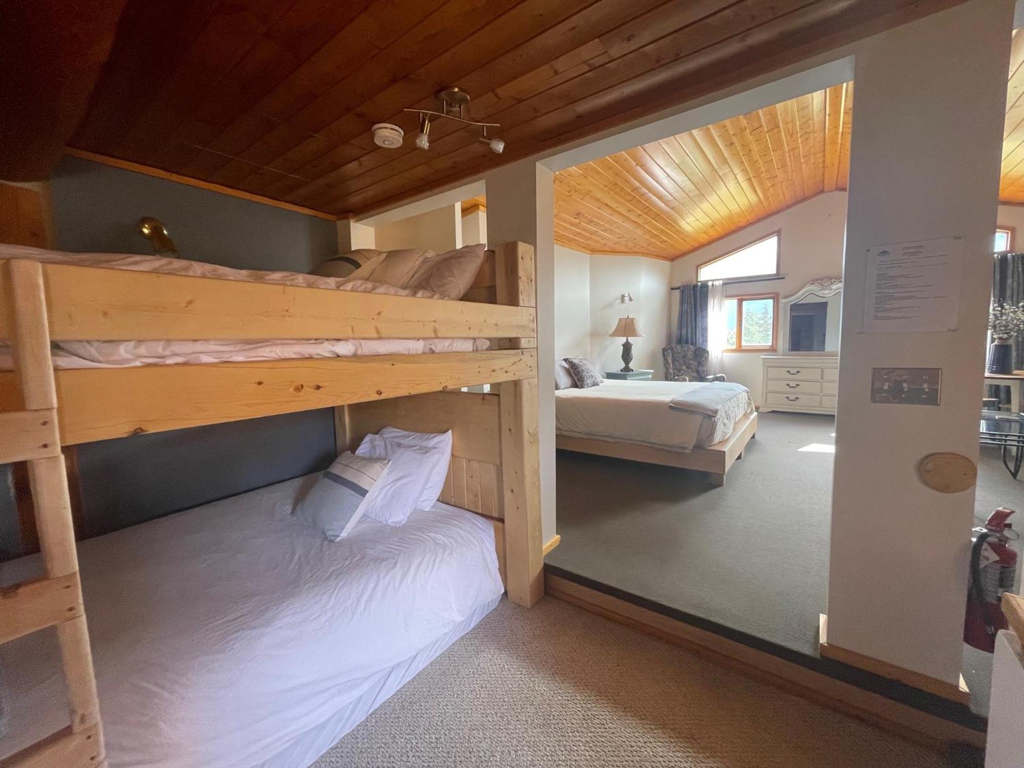 Mount Logan Ecolodge & Retreat Center Haines Junction Kültér fotó